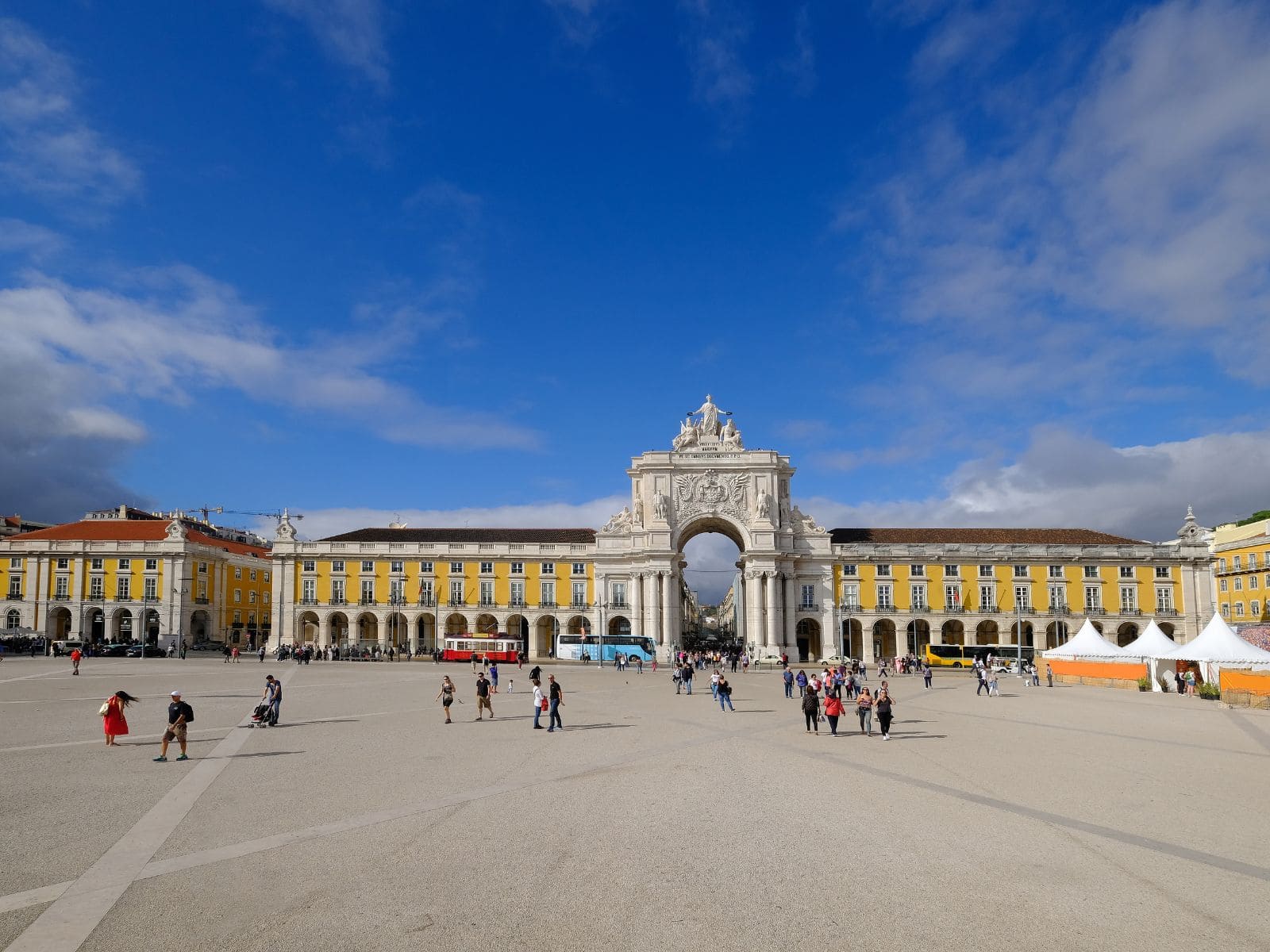 Piazze a Lisbona: Le 8 da visitare assolutamente 2025